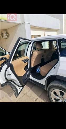 تويوتا راف 4